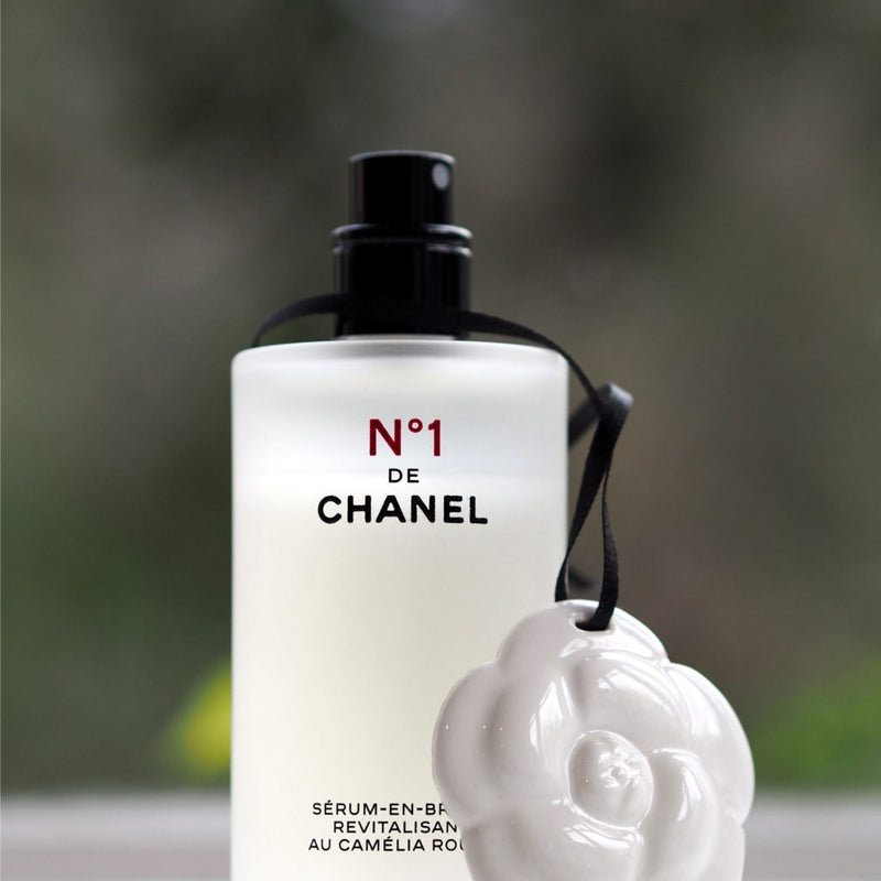 N°1 De Chanel Red Camelia Revitalizing Serum-in-Mist, CHANEL
